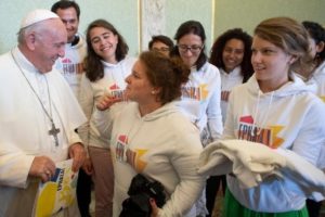 Vaticano: Papa convida jovens a valorizar sexualidade como «dom de Deus»