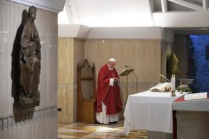 Vaticano: Cruz de Cristo ensina a não temer as derrotas, diz o Papa