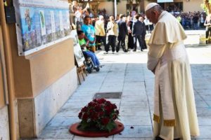 Itália: Papa conclui viagem à Sicília, após homenagens a vítimas da Mafia