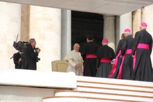 Igreja: Bispos de Portugal manifestam apoio ao Papa e querem «erradicar» as causas da «chaga» do abuso de menores (C/áudio e vídeo)