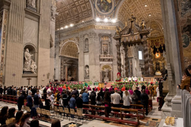 Sínodo 2018: Papa pede que jovens sejam ouvidos e quer Igreja ao seu lado