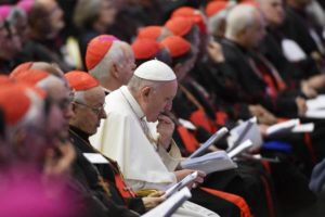 Sínodo 2018: Colaborador do Papa admite impacto negativo dos casos de abusos sexuais, mas pede confiança