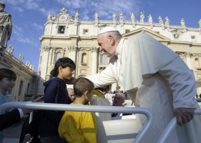 Vaticano: Papa deixa forte condenação do aborto, em defesa da «vida inocente e indefesa» (c/vídeo)