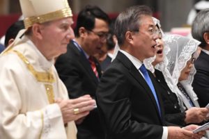 Vaticano: Papa recebe presidente sul-coreano, que leva convite para visitar Coreia do Norte