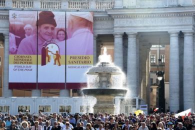 Vaticano: Papa convida 3 mil pessoas pobres para almoço