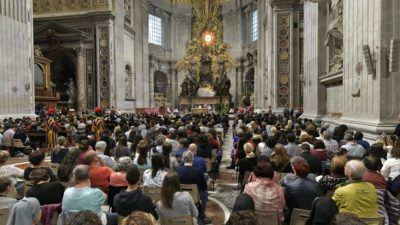 Vaticano: «A vida é uma contínua chamada a sair» - Papa Francisco