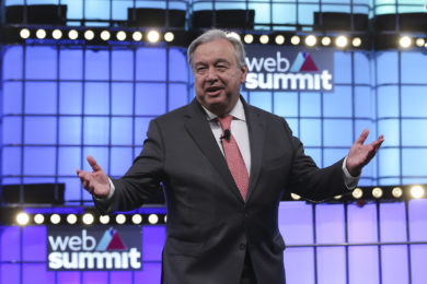 Internet: Máquinas com poder para matar «devem ser banidas pelas leis internacionais» - António Guterres