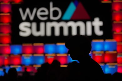 Internet: O que mudou na aplicação «Click to Pray» com a presença na Web Summit?