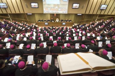 Vaticano: Papa convoca Sínodo dos Bispos para outubro de 2022, projetando maior descentralização