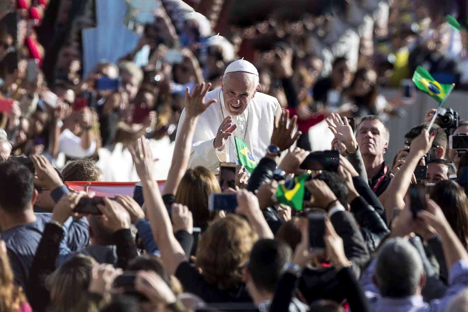 10 anos de Papa Francisco Um abraço do fim do mundo às periferias