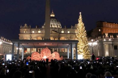 Vaticano: Presépio de areia quer surpreender peregrinos e visitantes na Praça de São Pedro (c/vídeo)