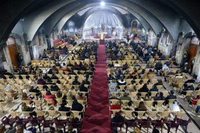 Igreja: Secretário de Estado do Vaticano celebrou Natal com católicos no Iraque