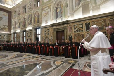 Vaticano: Papa denuncia aqueles que «deformam o rosto da Igreja, minando a sua credibilidade»