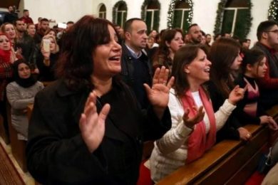 Médio Oriente: Congresso dos EUA aprova lei para reforçar apoio aos cristãos perseguidos na Síria e no Iraque