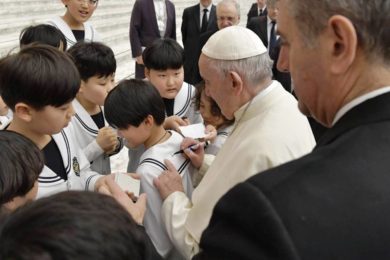 Vaticano: Papa diz que oração tem «sempre» resposta e convida católicos a ter coragem diante de Deus