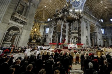 Vaticano: Papa começa novo ano com mensagem por mais «ternura» e valorização da maternidade
