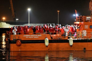 Vaticano: Papa pede que governos europeus acolham migrantes à deriva no Mediterrâneo