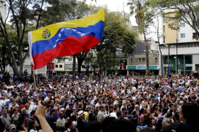 Venezuela: Igreja Católica pede «fim da repressão»