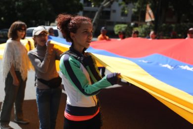 Venezuela: Papa diz que está com «todo o povo que sofre»