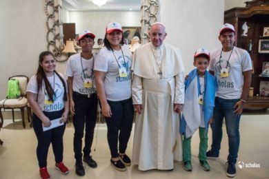Panamá: Música contra «bullying» emocionou o Papa (c/vídeo)