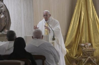 Papa: Cristianismo vive de ações «concretas» e não de «palavras bonitas»