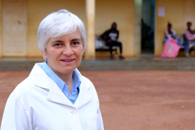 Angola: O testemunho da irmã Teresa Anjo, enfermeira da pediatria - Emissão 15-01-2019