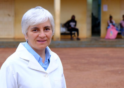 Angola: O testemunho da irmã Teresa Anjo, enfermeira da pediatria - Emissão 15-01-2019