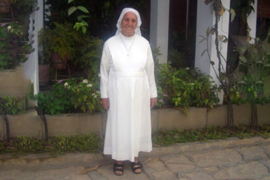 Vida Consagrada: Faleceu irmã S. Paulo das Servas Franciscanas Reparadoras de Jesus Sacramentado
