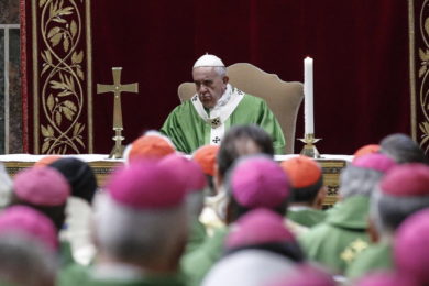 Vaticano: Papa apresenta «roteiro» em oito passos para a Igreja Católica, no combate aos abusos sexuais (c/vídeo)