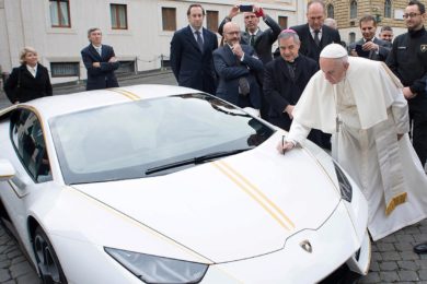 Iraque: Fundação pontifícia constrói jardim-de-infância e centro paroquial com 200 mil euros do leilão do «Lamborghini do Papa»