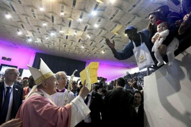 Marrocos: Papa despede-se em clima de festa, junto da comunidade católica, com mensagem contra o ódio