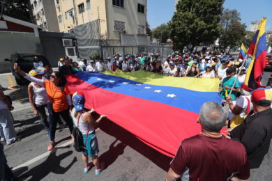 Venezuela: Bispo católicos unem-se a quem pede «um processo de verificação das atas» das eleições presidenciais