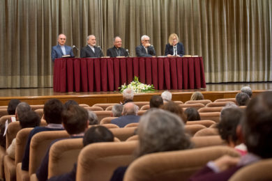 Igreja/Cultura: Conferência Episcopal apresenta tradução da Bíblia, com prioridade à leitura (c/vídeo)