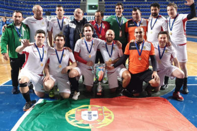 Igreja/Desporto: Parlamento aprova voto de congratulação pela vitória da equipa portuguesa no Campeonato da Europa de Futsal do Clero