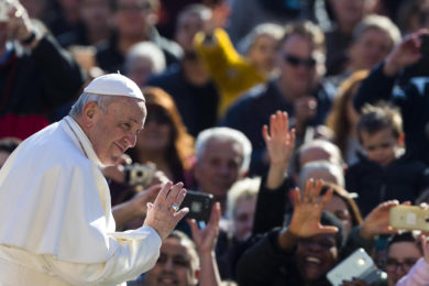 Vaticano: Papa diz que há muitos sinais de um novo Reino e «todos positivos» (c/vídeo)