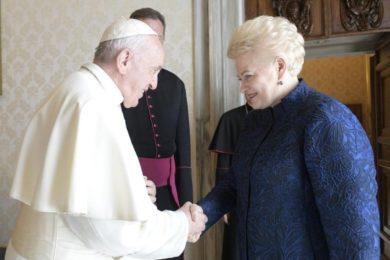 Vaticano: Desafios da Europa e do Báltico marcaram audiência do Papa com a presidente da Lituânia