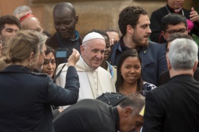 Vaticano: «Para a geração que começa a preparar o dia de amanhã o Papa Francisco é a primeira referência» - Ricardo Perna