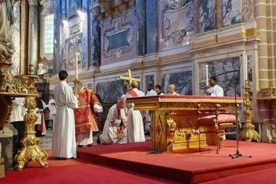 Homilia do arcebispo de Évora na celebração da Paixão e Morte do Senhor
