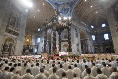Vaticano: Papa desafia padres a estar em «contacto direto» com o povo