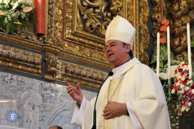 Natal: Homilia do bispo de Angra na Missa da Meia-Noite