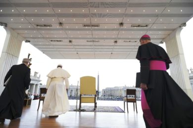 Vaticano: Papa homenageia religiosa assassinada na República Centro-Africana