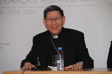 Vaticano: Cardeal filipino Tagle é o novo decano do Colégio Cardinalício