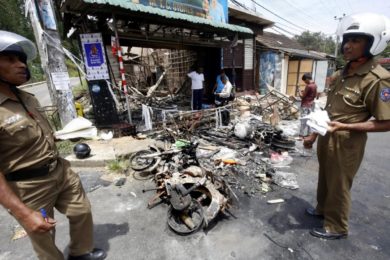 Sri Lanka: Cardeal católico e líder budista apelam ao fim da violência contra a minoria muçulmana no país