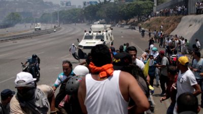 Venezuela: Bispos condenam uso de força letal contra manifestantes