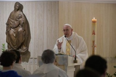 Vaticano: «O cristão nunca se aposenta, vive porque é jovem, quando é cristão verdadeiro» - Papa