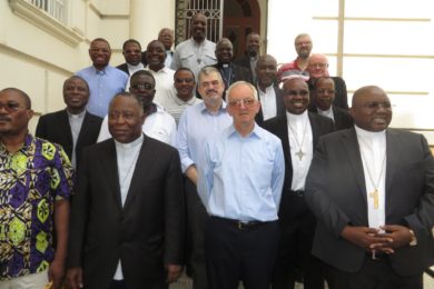 Vida Consagrada: Bispos angolanos visitam missionários espiritanos em Roma