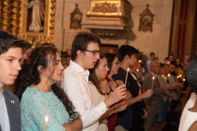 Portalegre-Castelo Branco: Bispo crismou centenas de jovens e adultos, no dia de Pentecostes
