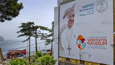Educação: Papa visita Nápoles para encontro dedicado ao ensino da Teologia