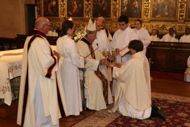 Coimbra: Bispo ordenou novo sacerdote para a Diocese (c/fotos)