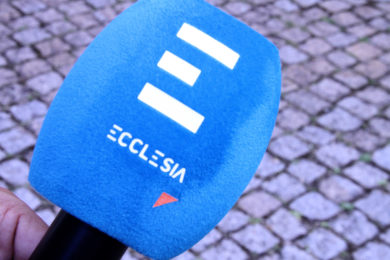 Media: Programa Ecclesia, na RTP2, emitido à hora do almoço no mês de julho